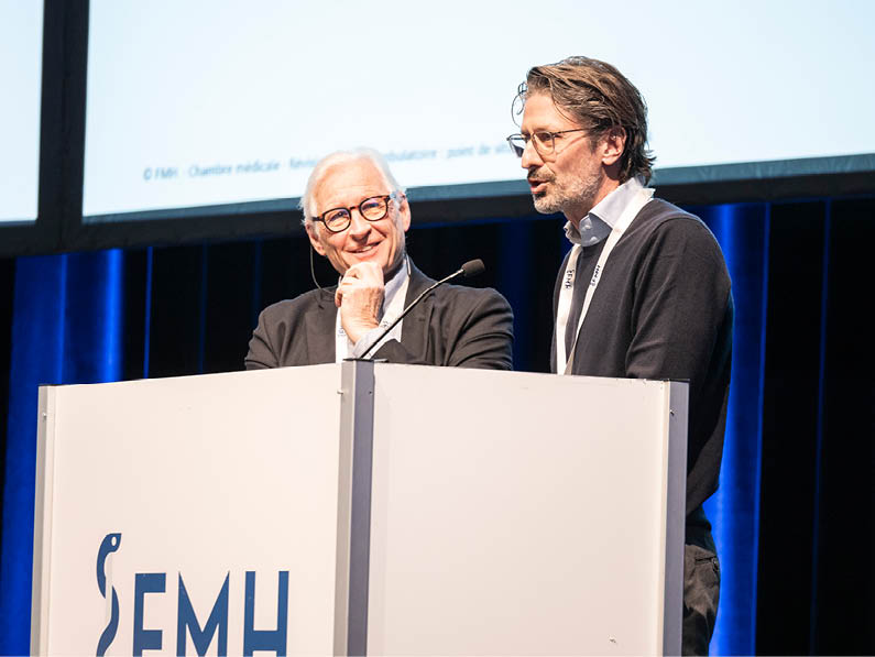 FMH-Zentralvorstand Urs Stoffel (links) und Michael Andor (rechts).
