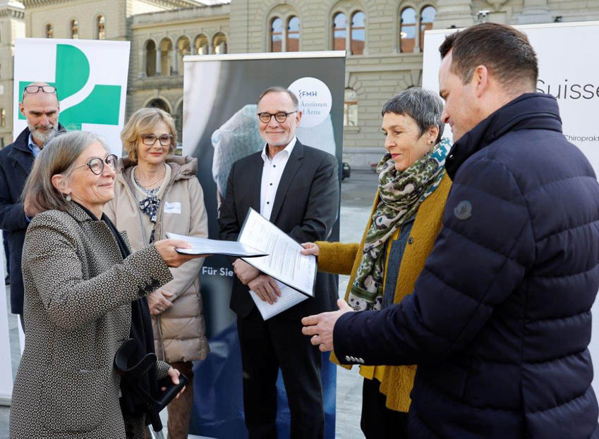 Remise des revendications à Berne